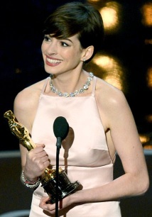 oscars anne hathaway 